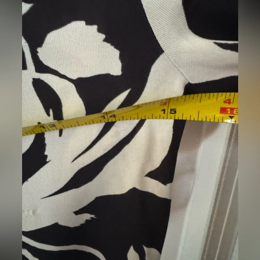 Nordstrom’s Signature floral top - Picture 8 of 8